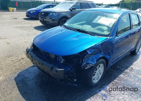 2009 Ford Focus Se z USA, uszkodzony, nr VIN 1FAHP35N19W113346